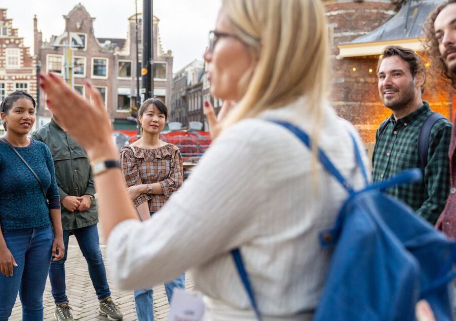 Amsterdam: Red Light District & City Tour German or English - What the $271 private price really buys
