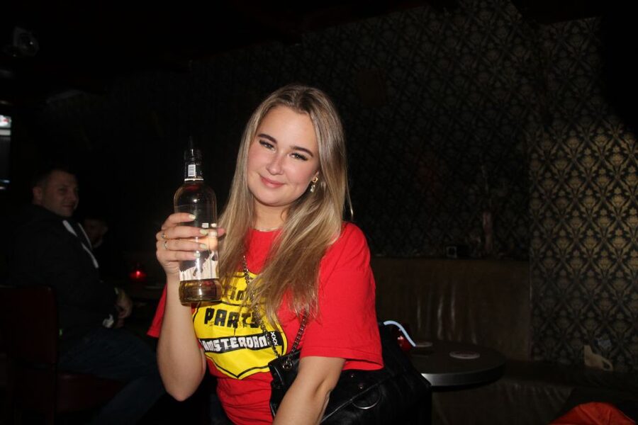 Amsterdam: Red-Light District Pub Crawl and Booze Boat Tour - Should You Book the Amsterdam Booze Boat and Pub Crawl?