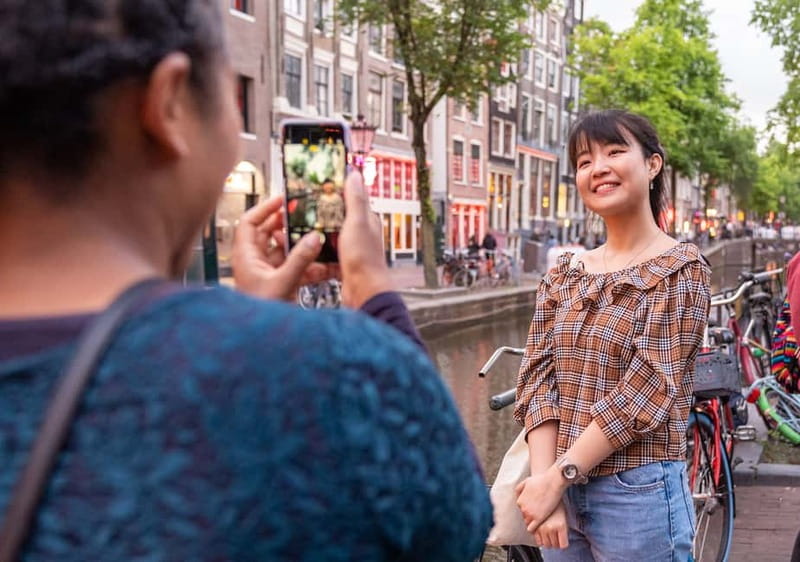 Amsterdam: Red Light District Tour in German/English/Italian - Nieuwmarkt and the return to Dam Square