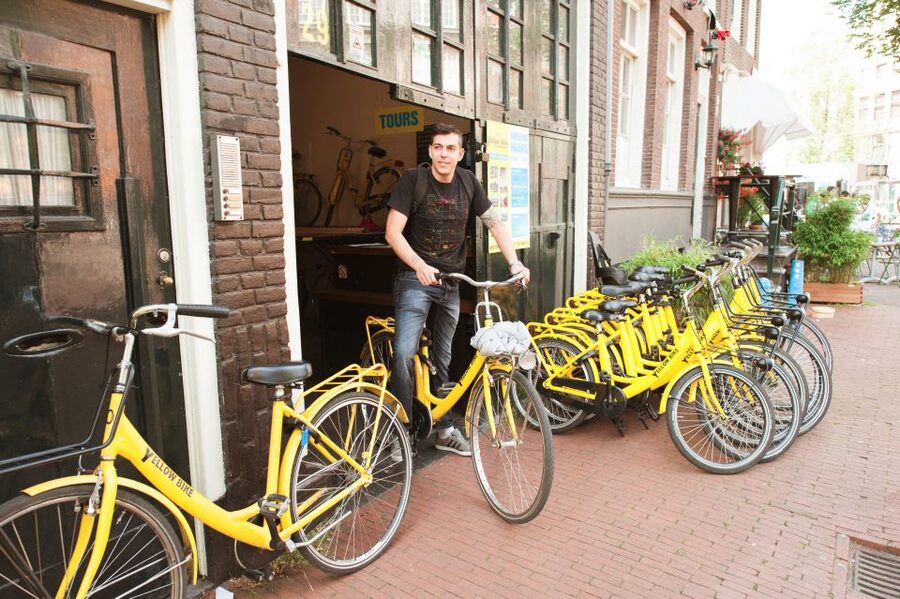 Amsterdam: Relaxed City Highlights Guided Bike Tour - Museumplein and the city’s art center
