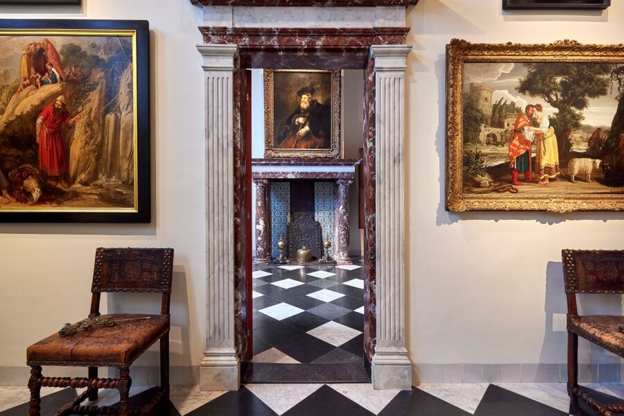 Amsterdam: Rembrandt House Museum Entrance Ticket - The multimedia tour gives each room a purpose