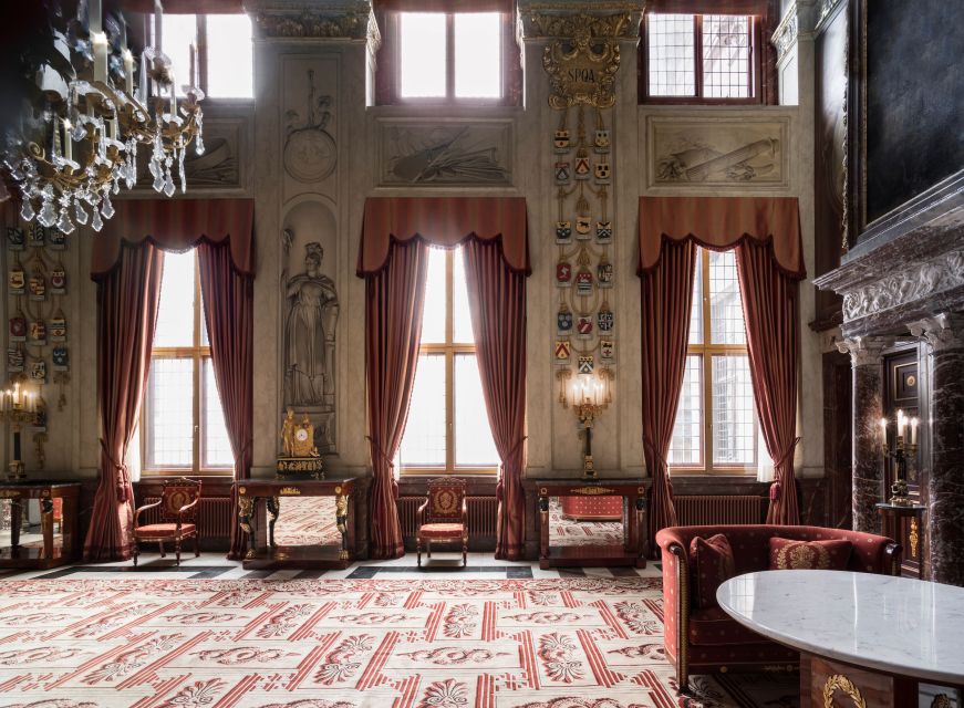Amsterdam: Royal Palace Entry Ticket and Audio Guide - The Citizens’ Hall is the grand centerpiece