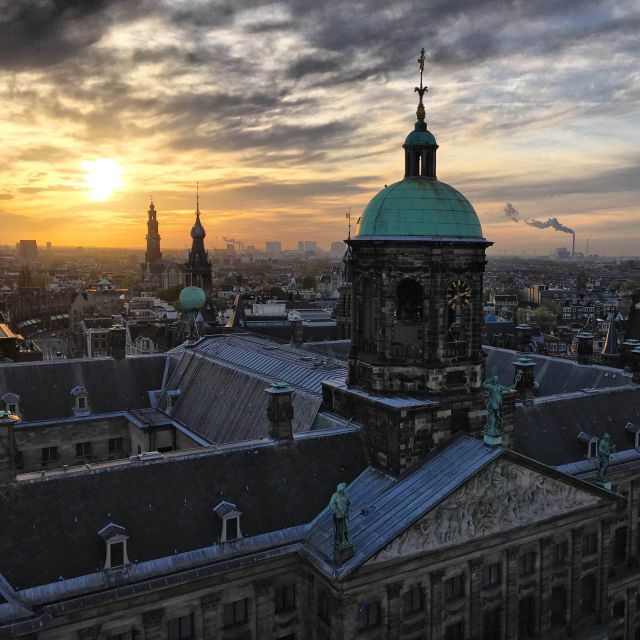 Amsterdam: Royal Palace Entry Ticket and Audio Guide - Getting to Dam Square and entering the palace