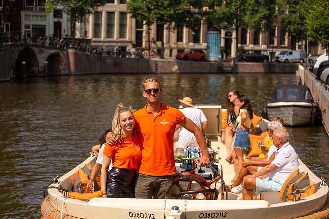 Amsterdam: Saloon Boat Cruise + Unlimited Drinks & Bite option - Drinks, snacks, and the atmosphere on board