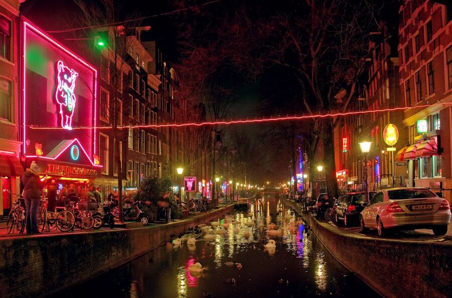 Amsterdam: Sex, Drugs, and Freedom Walking Tour - Starting around Dam Square and the Royal Palace