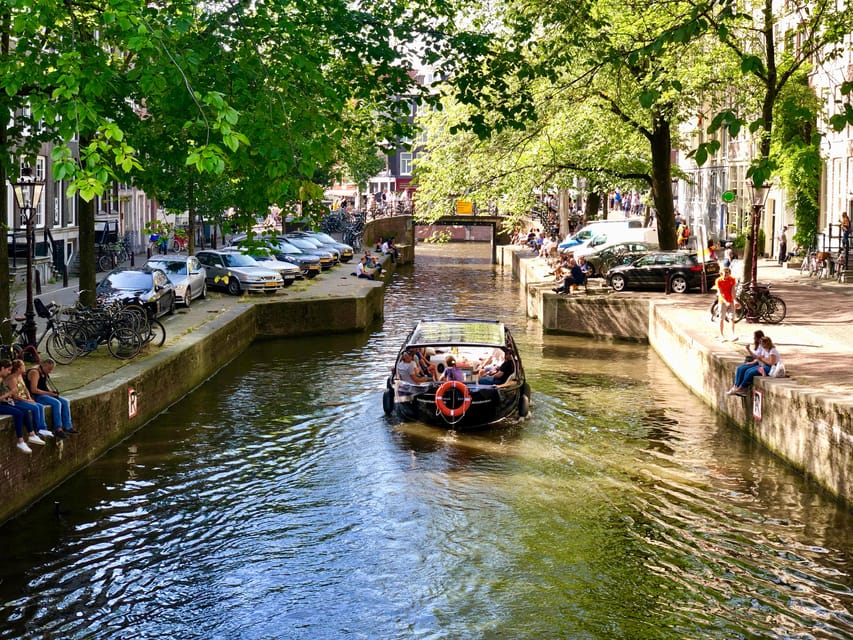 Amsterdam Small Group Canal Cruise inc Snacks/Drinks Winter - Is $71 per person good value?