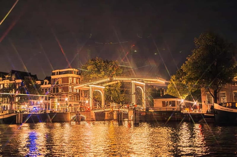 Amsterdam: The Bulldog Boat Smoke and Booze Cruise - Who will enjoy this cruise most