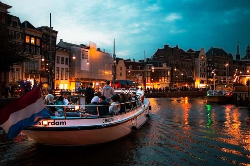 Amsterdam: The Bulldog Boat Smoke and Booze Cruise - The half-open boat changes the experience