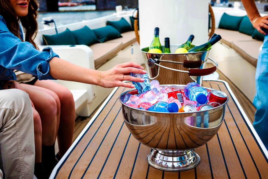 Amsterdam: The Newest Canal Cruise with Drink Option - Should you book it?