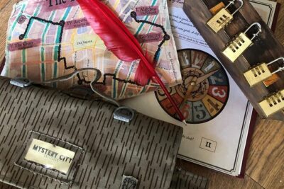 Amsterdam Treasure Hunt: The Mystery of a Secret Sender