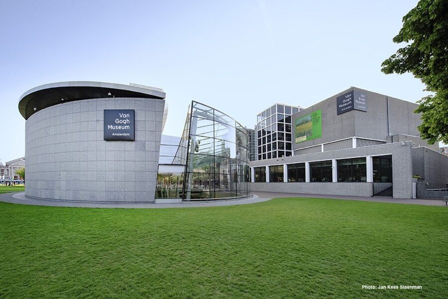 Amsterdam: Van Gogh Museum Guided Tour with Entry - Spanish guiding, English options, and guide quality