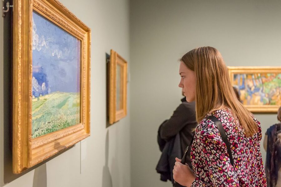 Amsterdam: Van Gogh Museum Ticket & Canal Cruise - Moving from Museumplein to the canals
