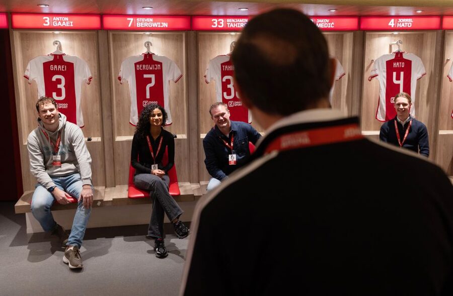 Amsterdam: VIP Johan Cruijff ArenA Tour with Drink and Scarf - Getting to Main Entrance E without a fuss