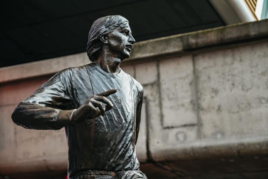 Amsterdam: VIP Johan Cruijff ArenA Tour with Drink and Scarf - What the scarf and discounts add