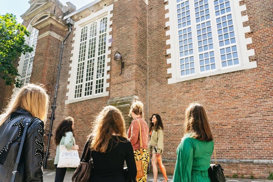 Amsterdam: Walking Tour, Jewish Museum & Synagogue Tickets - Who Should Book This Experience?