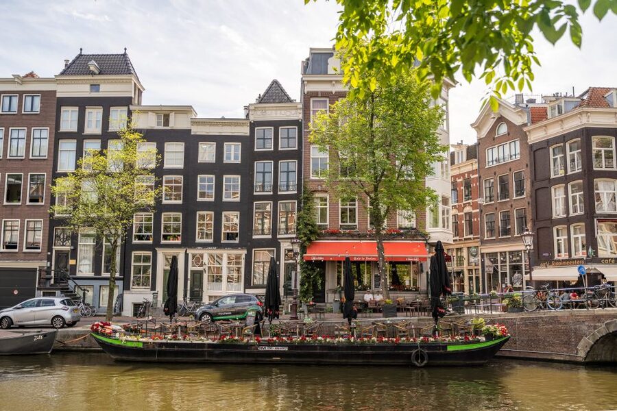 Amsterdam: Walking Tour with Dutch Pancake Lunch - Is $49 a fair price?