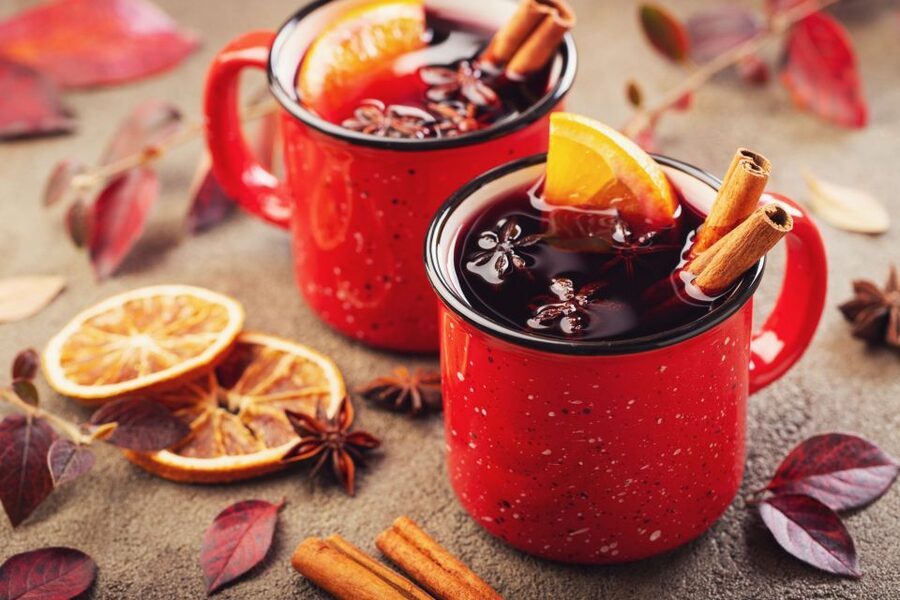 Amsterdam Winter Walking Tour - A Christmas snack and a warm drink near Noordermarkt
