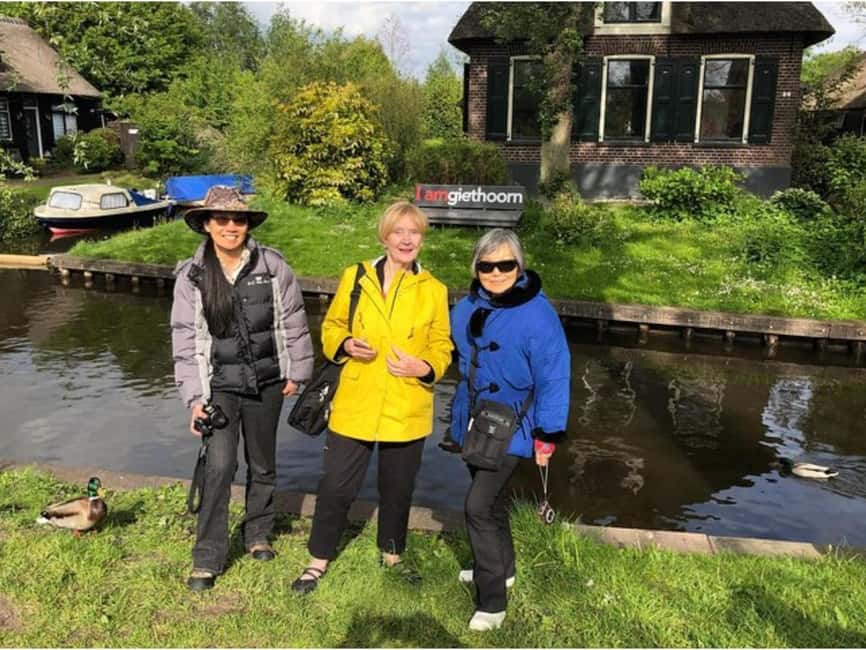 Amsterdam: Zaanse Schans and Giethoorn Guided Combo Tour - Zaanse Schans windmills, workshops, and cheese