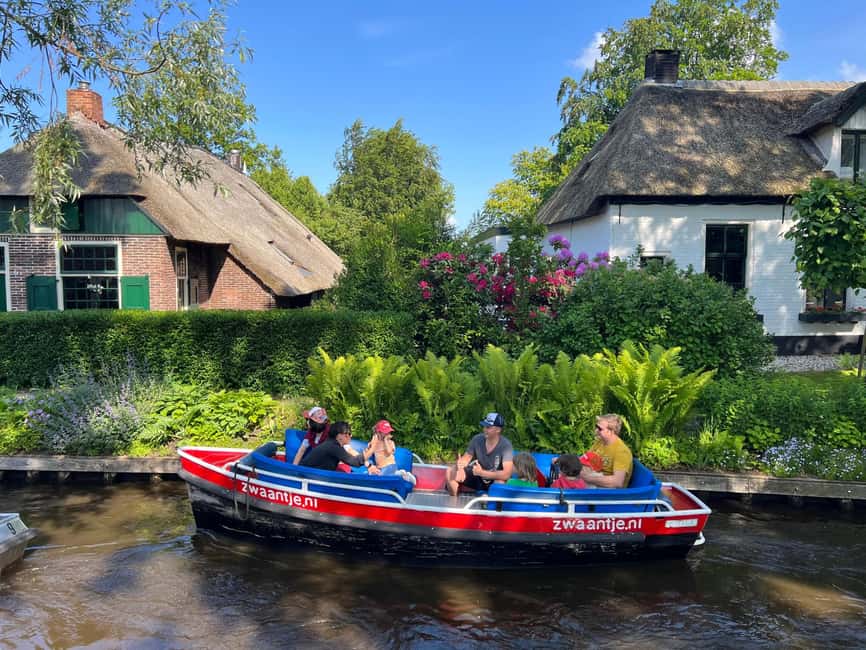 Amsterdam: Zaanse Schans and Giethoorn Guided Combo Tour - What the guide adds to the day