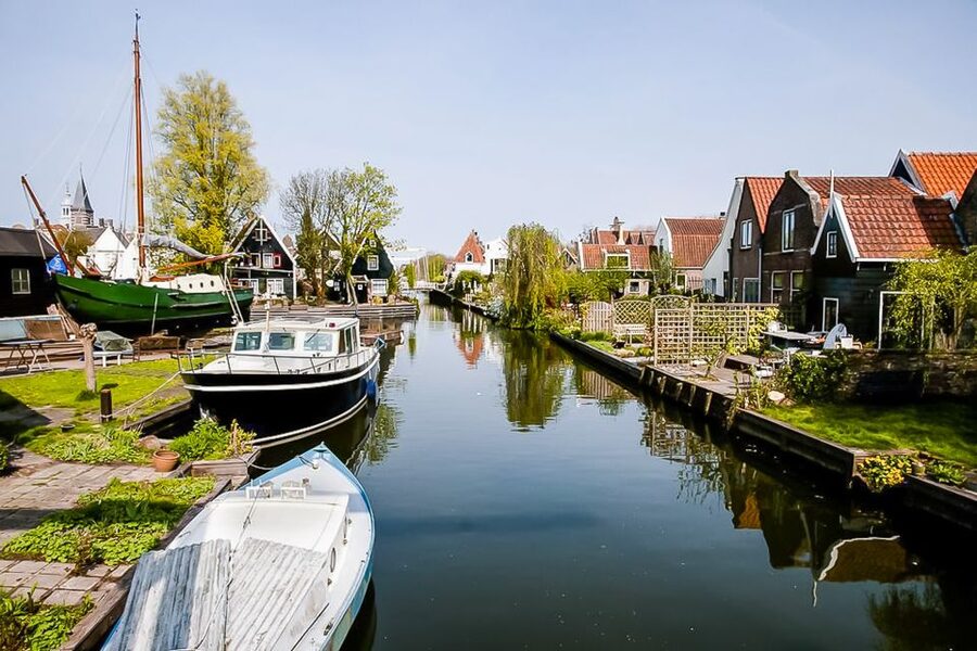 Amsterdam: Zaanse Schans, Edam, Volendam & Marken Bus Tour - The wooden shoe factory and Dutch clogs