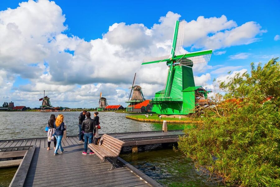 Amsterdam: Zaanse Schans, The Hague & Rotterdam Tour - Markthal: the final stop with food inside