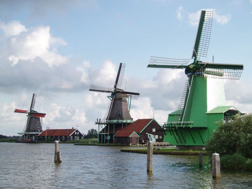 Amsterdam: Zaanse Schans Windmills Bike Tour with Guide - Key points to know before you book