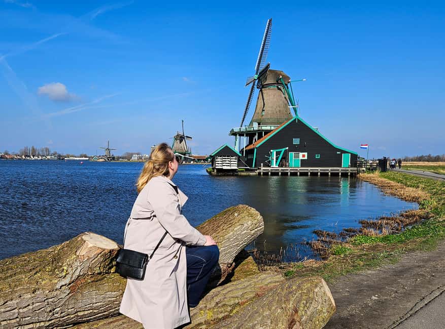 Amsterdam: Zaanse Schans windmills & Volendam Guided Tour - Is $39 good value?