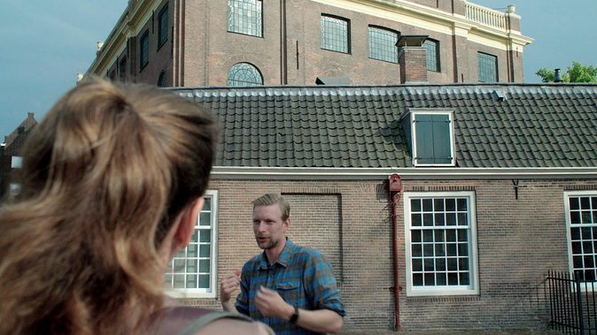 Anne Frank and the Jewish History of Amsterdam Private Tour - Hortus Botanicus and the Plantage neighborhood