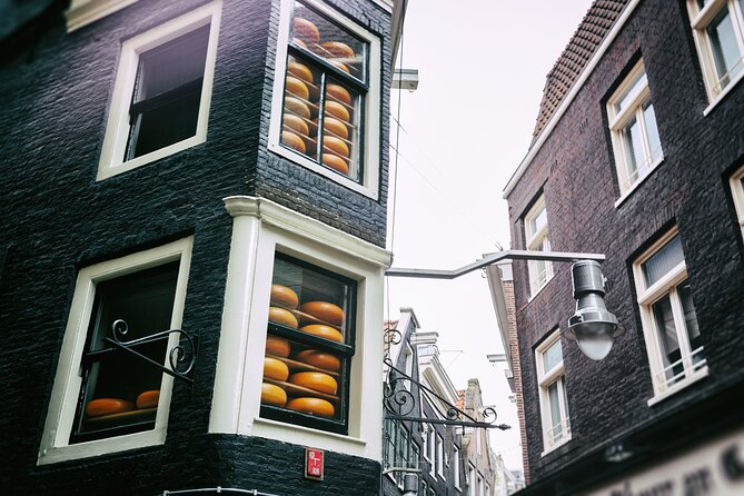 Authentic tour of Amsterdam: Jordaan, Ana Frank and Vondelpark - Who should book this Amsterdam walk?
