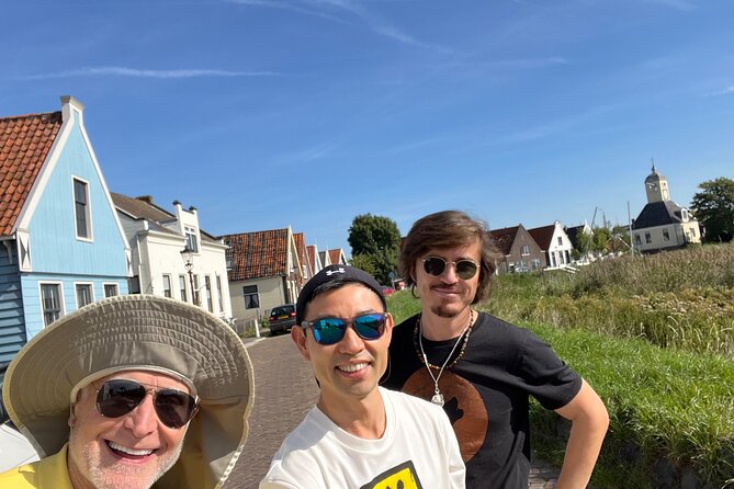 Best of Dutch Countryside: Giethoorn, Windmills, Secret Villages - A farm stop near Almere