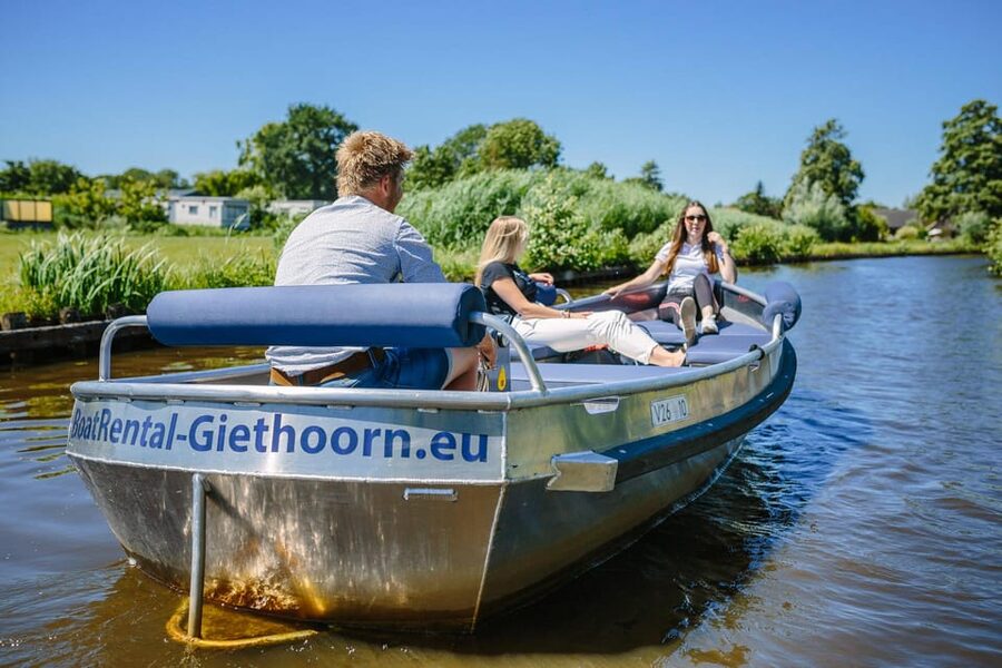 Boatrental 2 Hours 8 Person with Steeringwheel and cushions - Why Giethoorn Works Best From a Boat