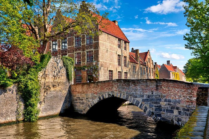 Bruges bus tour from Amsterdam - Tanners Square and Burg Square