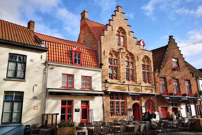 Bruges bus tour from Amsterdam - Minnewater Lake and the Begijnhof