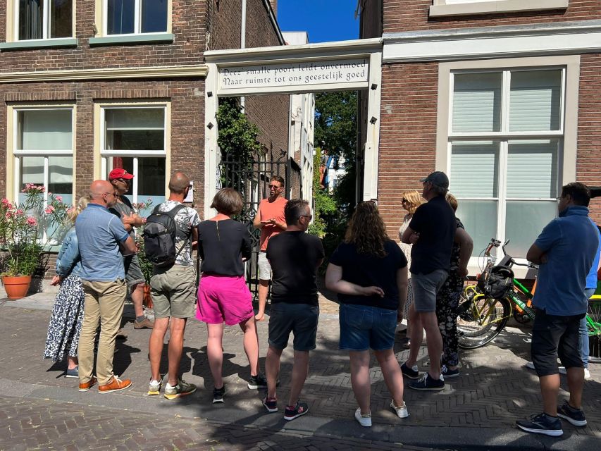 Centre The Hague On Foot with Wonderful Storyteller - 2hr - Chinatown and the former Jewish neighborhood