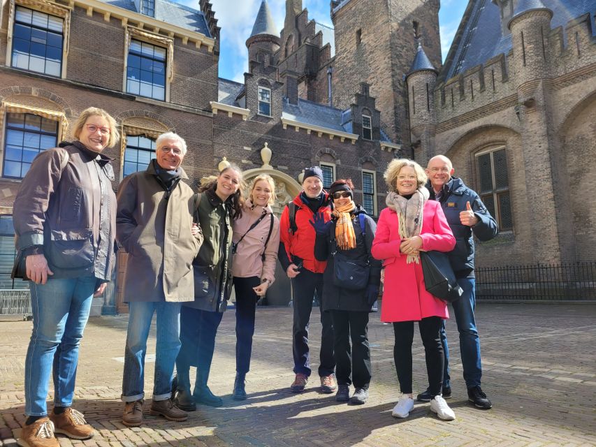 Centre The Hague On Foot with Wonderful Storyteller - 2hr - Finishing at the Peace Palace