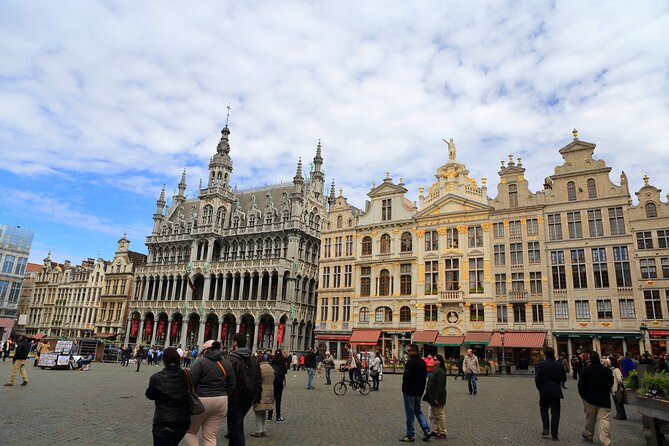 Charms of Brussels and Bruges Day Trip from Amsterdam - Bruges Town Hall and the final free time