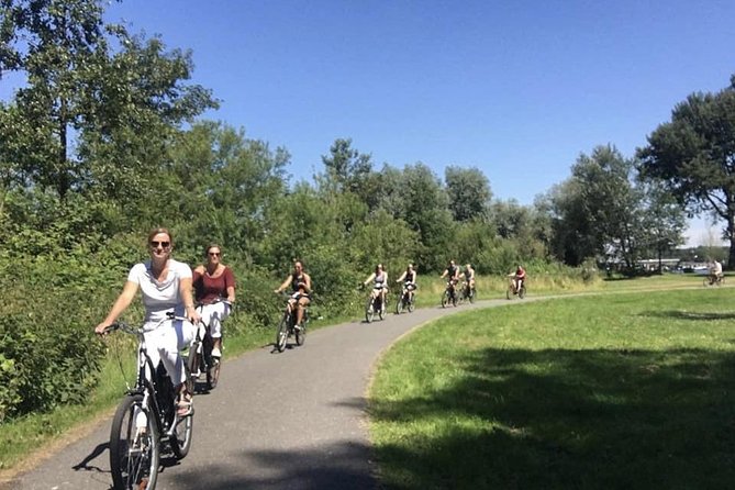 Cheese, Canals & Windmill Countryside E-Bike Tour Amsterdam - Cheese, clogs, and a Dutch snack