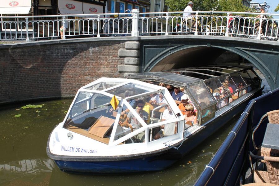Delft: Canal Cruise with Guided Commentary - Why Delft looks different from the water