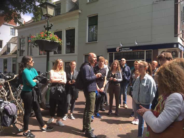Delft: City Center Walking Tour - How the guides shape the experience