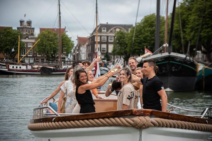 Dordrecht: City Canal Cruise - Who will enjoy this Dordrecht cruise most?