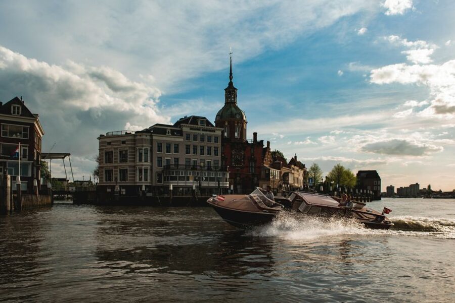 Dordrecht: City Walking Tour with Boat Ride - The Grote Kerk and Dordrecht’s old center