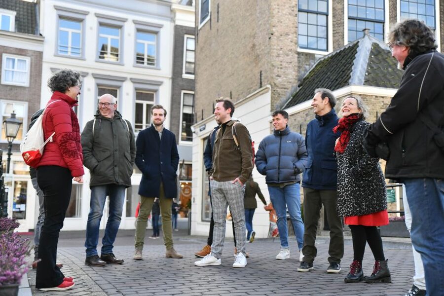 Dordrecht: Highlights and Hidden Gems Walking Tour - Starting on Voorstraat and getting your bearings