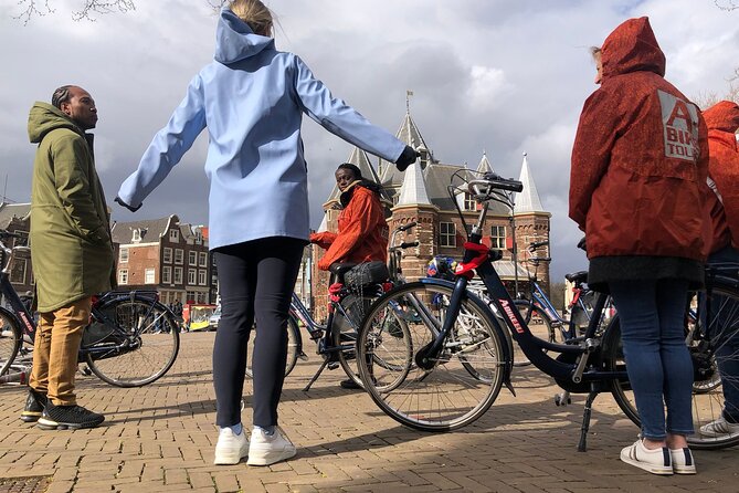 E-Bike Tour, Amsterdam's Highlights and Hidden Gems - Canal Ring and 25 minutes of city riding
