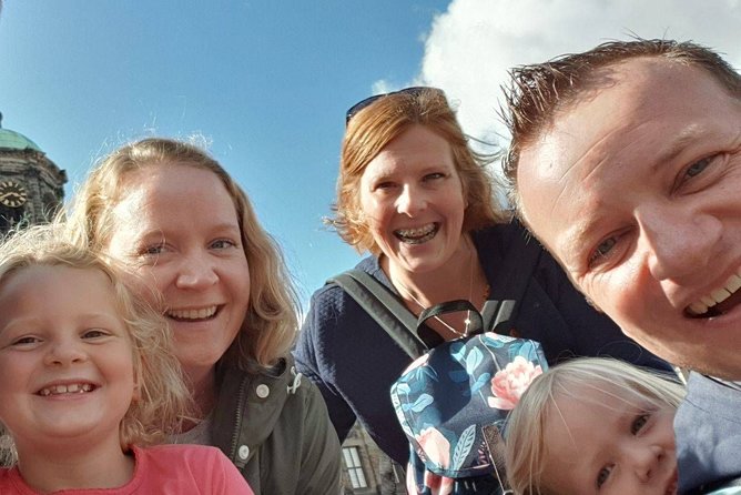 e-Scavenger hunt Alkmaar: Explore the city at your own pace - Mills, murals, and the city’s playful side