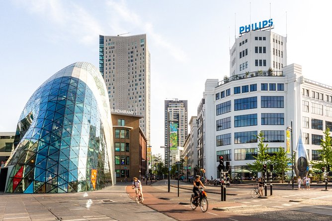 e-Scavenger hunt Eindhoven: Explore the city at your own pace - De Blob, Strijp-S, and Eindhoven’s changing face