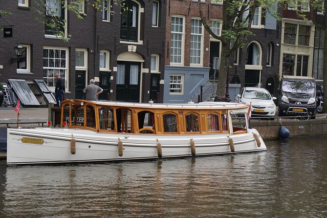 Eating Amsterdam: Food Tour & Canals Cruise - Warm poffertjes on Oude Leliestraat