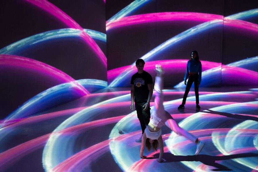 Eindhoven: Motion Experience Light Art Playground Ticket - Why the 90-Minute Duration Matters