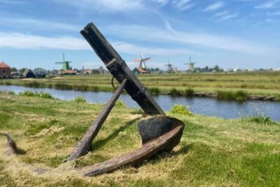 Escape Amsterdam: E-Bike to Zaanse Schans Windmills & Zaandam
