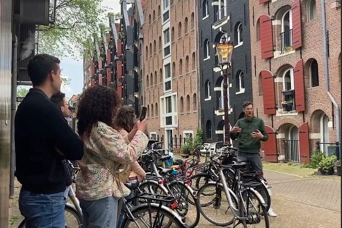 Explore Amsterdam by Bike in the Company of a French Local Guide - Quick facts about the Amsterdam bike tour