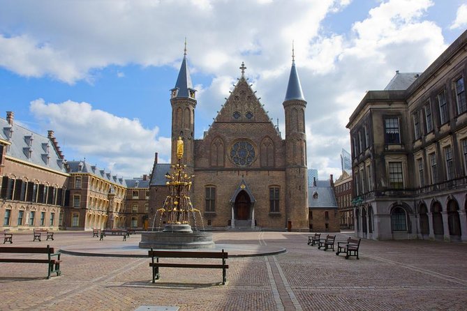 Food Walking Tour of The Hague - by Bites & Stories - Starting at Noordeinde Palace at 1 p.m.